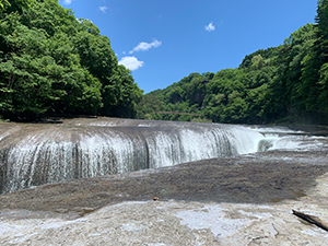 吹割の滝