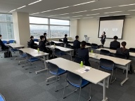 新事務所での採用説明会